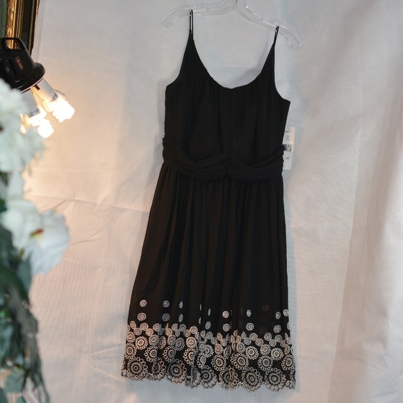 Eliza J New York SZ 14 Black Embroidered//chiffon-Like //dress NWT - Picture 1 of 10